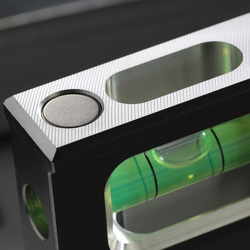 Toughbuilt / Toughbuilt massieve magnetische torpedo-waterpas 5
