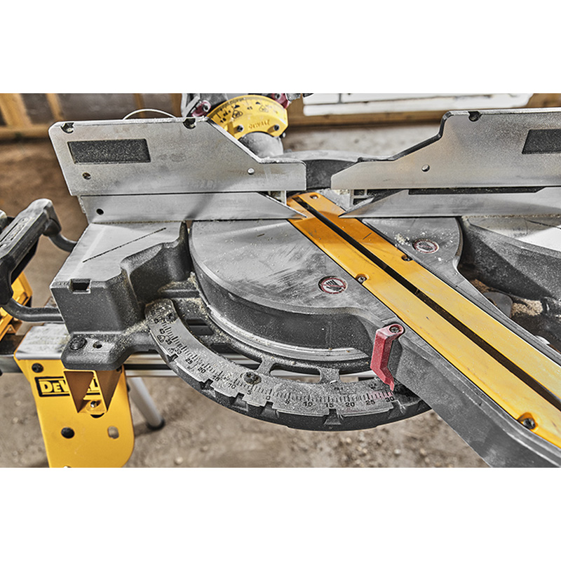 DeWALT / DeWALT DCS781N-XJ 54V Flexvolt afkort-/verstekzaag (body)