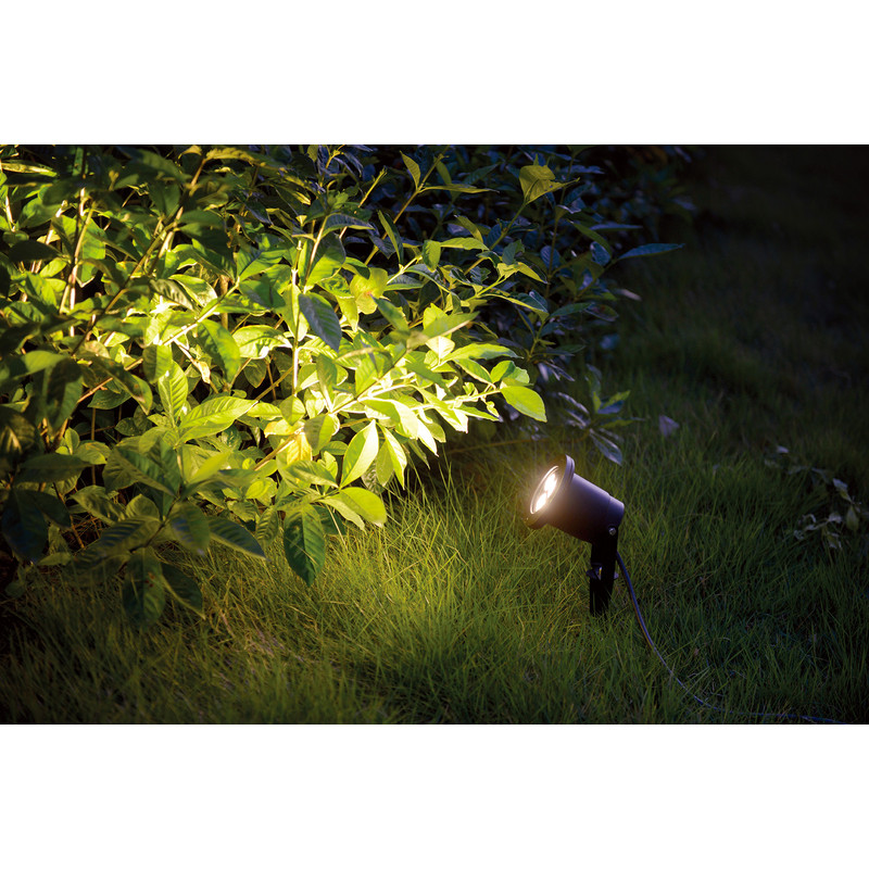 Tuinspot met grondpen
